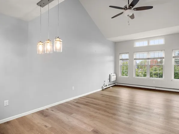 1629 Kings Mill Way Unit 306, Madison, WI 53718