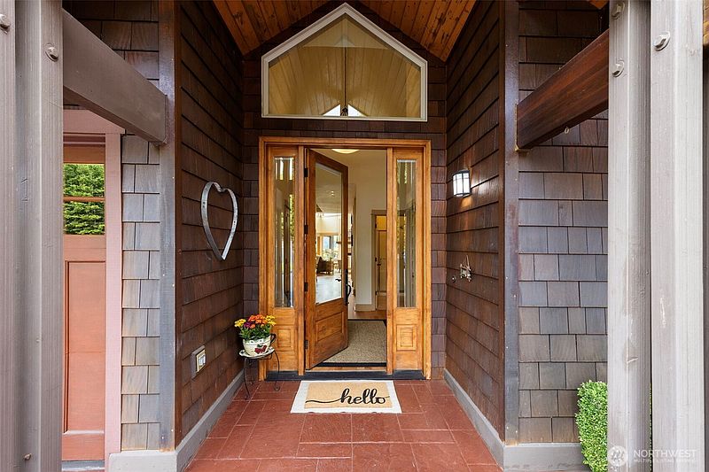5th image of 383 NE Romance Hill Road #D