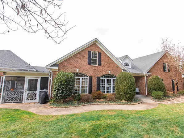 1037 Tottenham Ct, Lynchburg, VA 24503