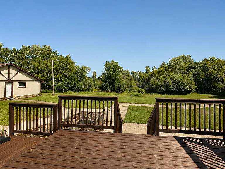 11770 Dellwood Rd N — Photo 15