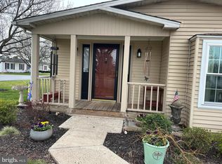 11 Oakplace Ct W, Harleysville, PA 19438