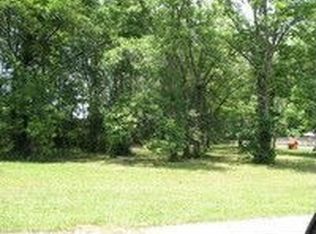 81 Nicolas Rd, Royston, GA 30662