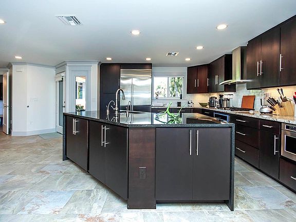 5th image of 1066 Blue Heron Dr
