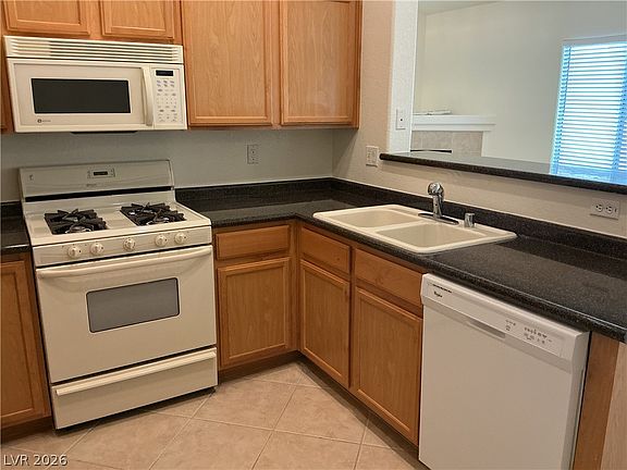 5th image of 3411 Cactus Mountain St Unit 203
