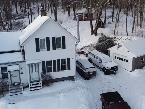 54 High St, Monson, MA 01057