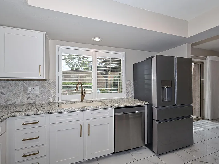 NEW STAINLESS APPLIANCES