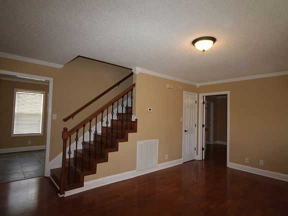 3rd image of 3711 Lavender Cir