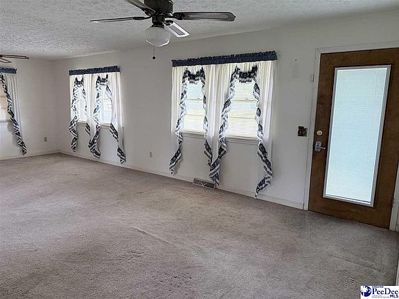 5th image of 2136 Jones Rd