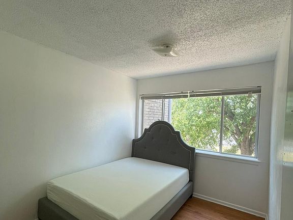 2nd image of 1616 Claudia Dr