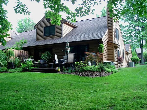 2nd image of 7456 Mill Race Ln