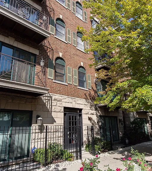 1148 W Roscoe St #2W — Photo 12