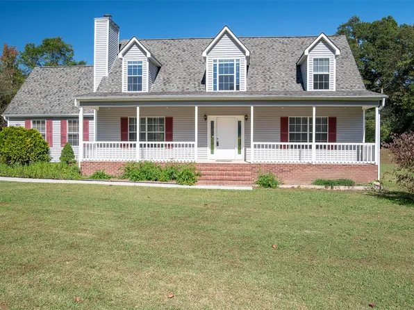 1011 Lee Pike, Soddy Daisy, TN 37379