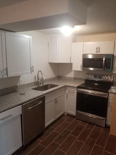 1st image of 3315 Columbus Dr