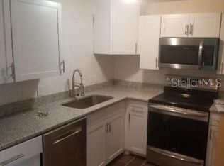 3315 Columbus Dr, Holiday, FL 34691
