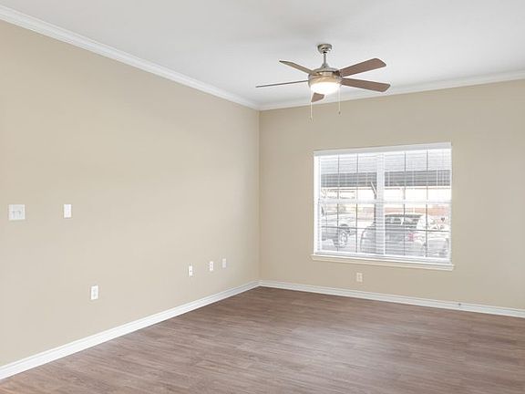 3rd image of 1701 Towne Crossing Blvd #714
