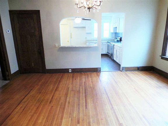 5th image of 3618 Jackson St