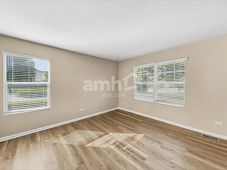 6408 Roth Dr — Photo 7