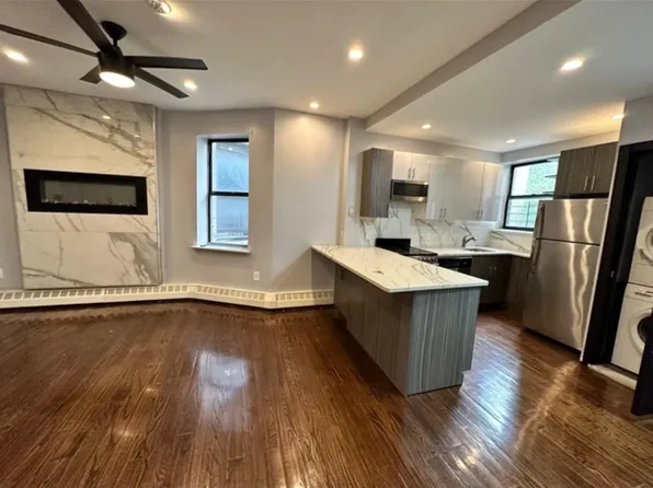 950 Bergen Street image 1 of 10