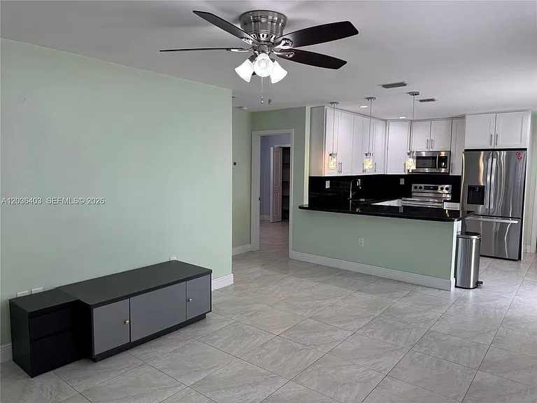 3528 SW 25th Ter #3528 — Photo 4