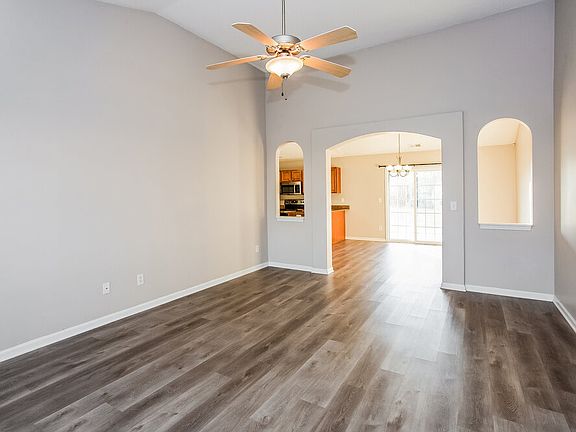 5th image of 234 Glencroft Dr #21