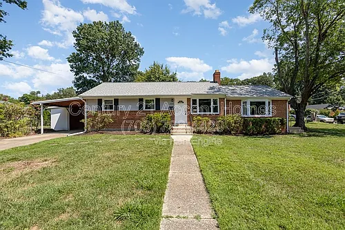 3233 Holly Hill Dr Photo 1