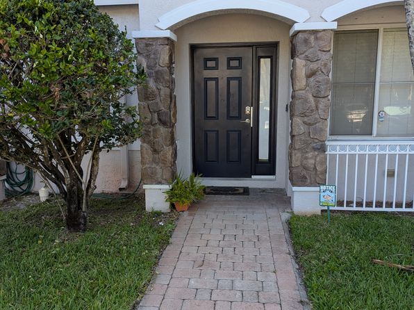 2574 SW 82nd Ave #104