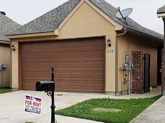 2nd image of 332 Chimney Rock Blvd