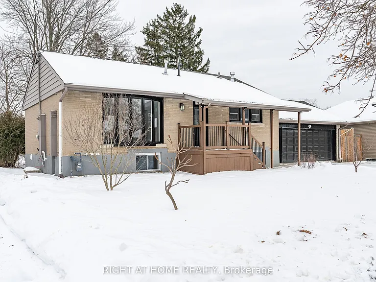 18 Ridgewood Ave — Photo 3