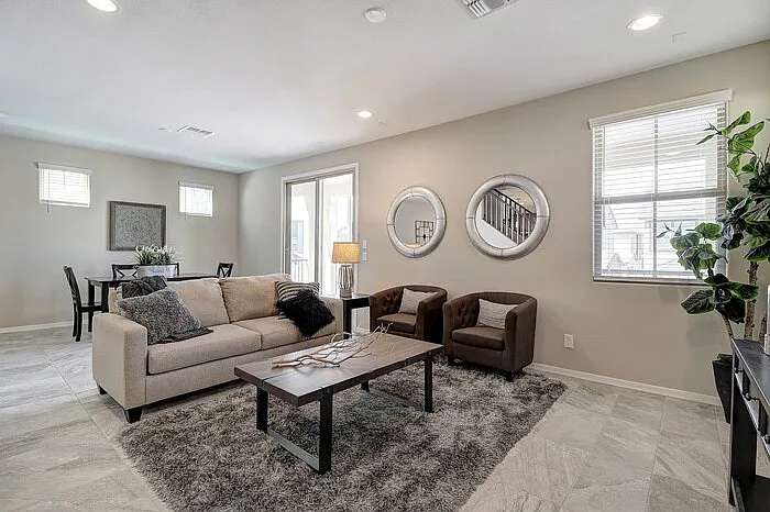 761 W Winchester Dr — Photo 9