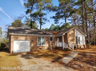335 Hood Rd, Lumberton, NC 28358