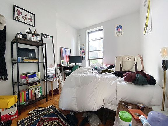 4th image of 299 E 11th St APT 2C