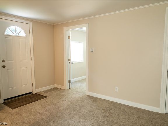3rd image of 349 E Pace Ave