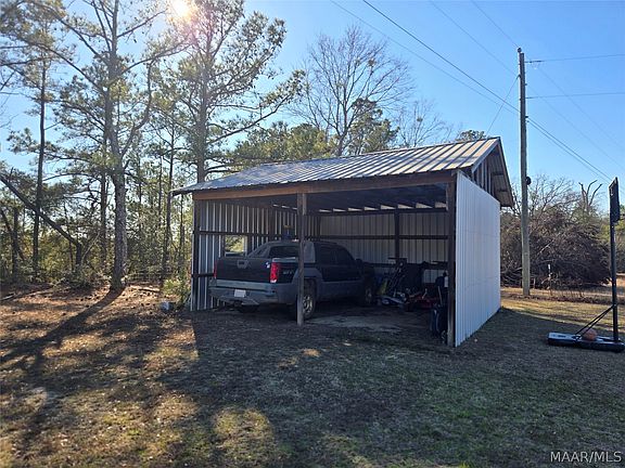 5th image of 1813 County Road 117 Rd