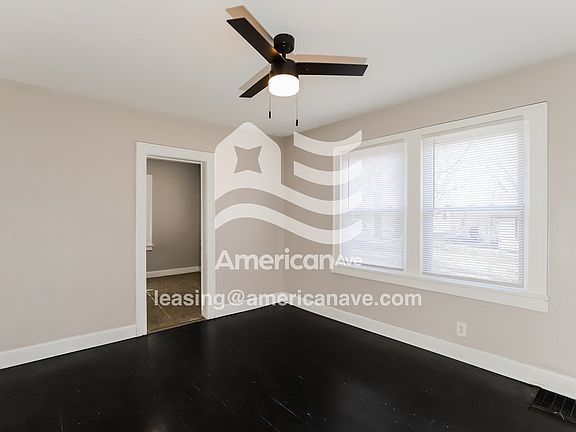696785_003_wm_-_living_room_13540017.jpg