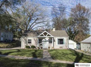 6792 Seward St, Omaha, NE 68104