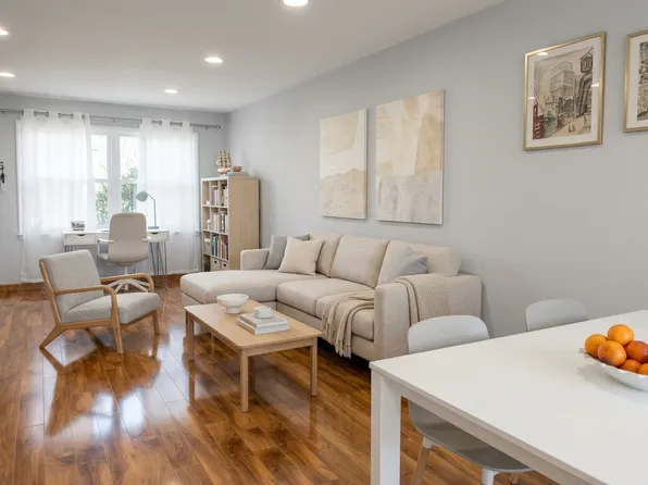 6 Loring Hills Ave, Salem, MA 01970