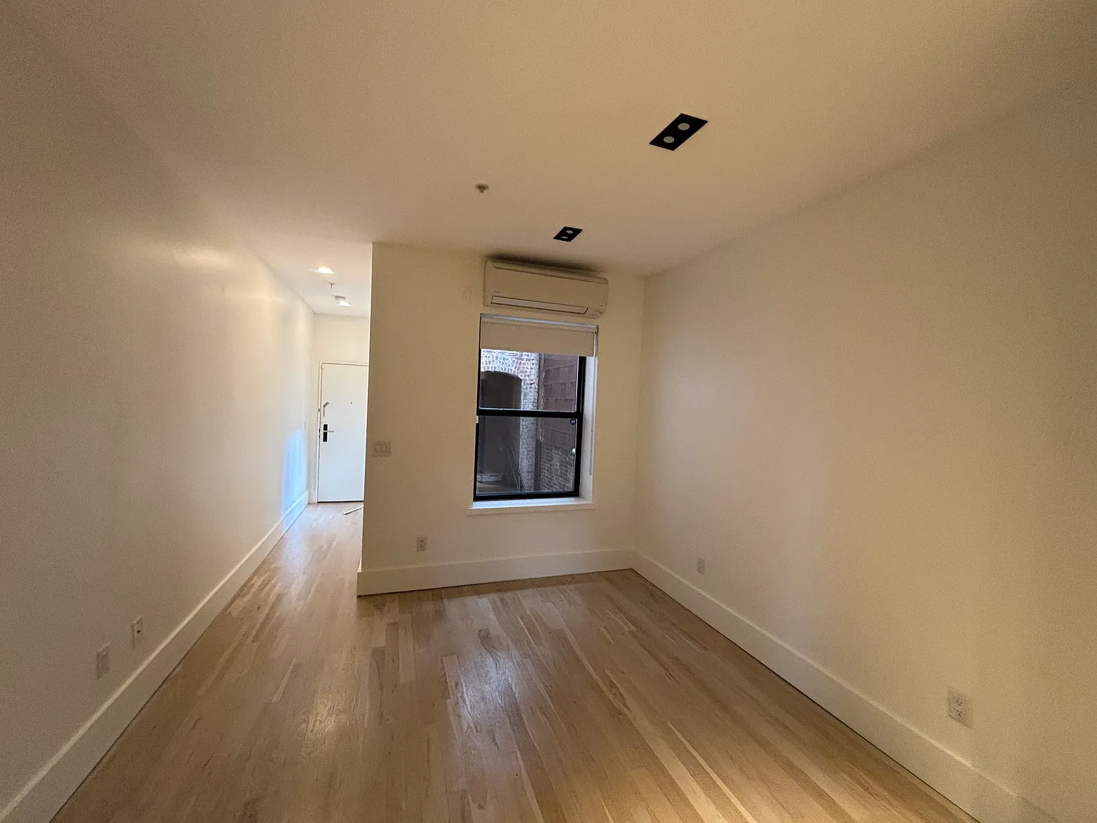 32 Magnolia Ave — Photo 4