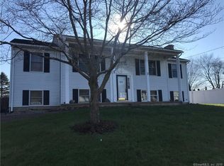 9 Roland St, Enfield, CT 06082