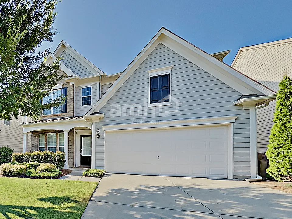 818 Poplar Ter