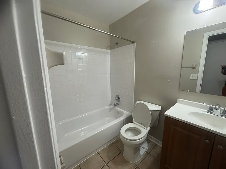 9413 Spring Vale Dr — Photo 5
