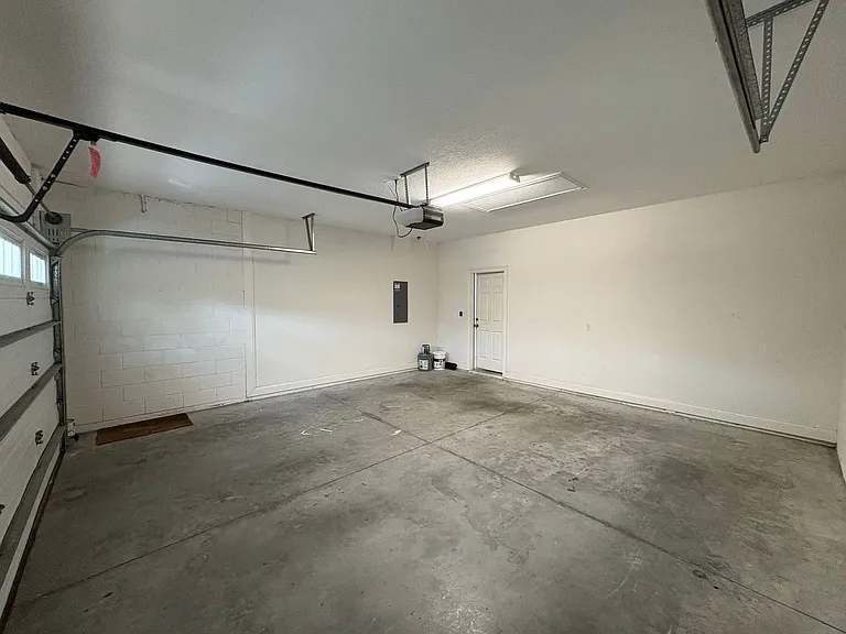 6931 Lucca St — Photo 51
