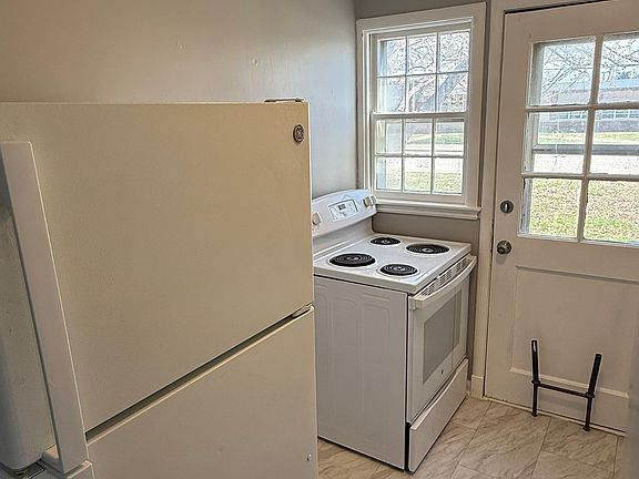 4th image of 524 E 26th Ave