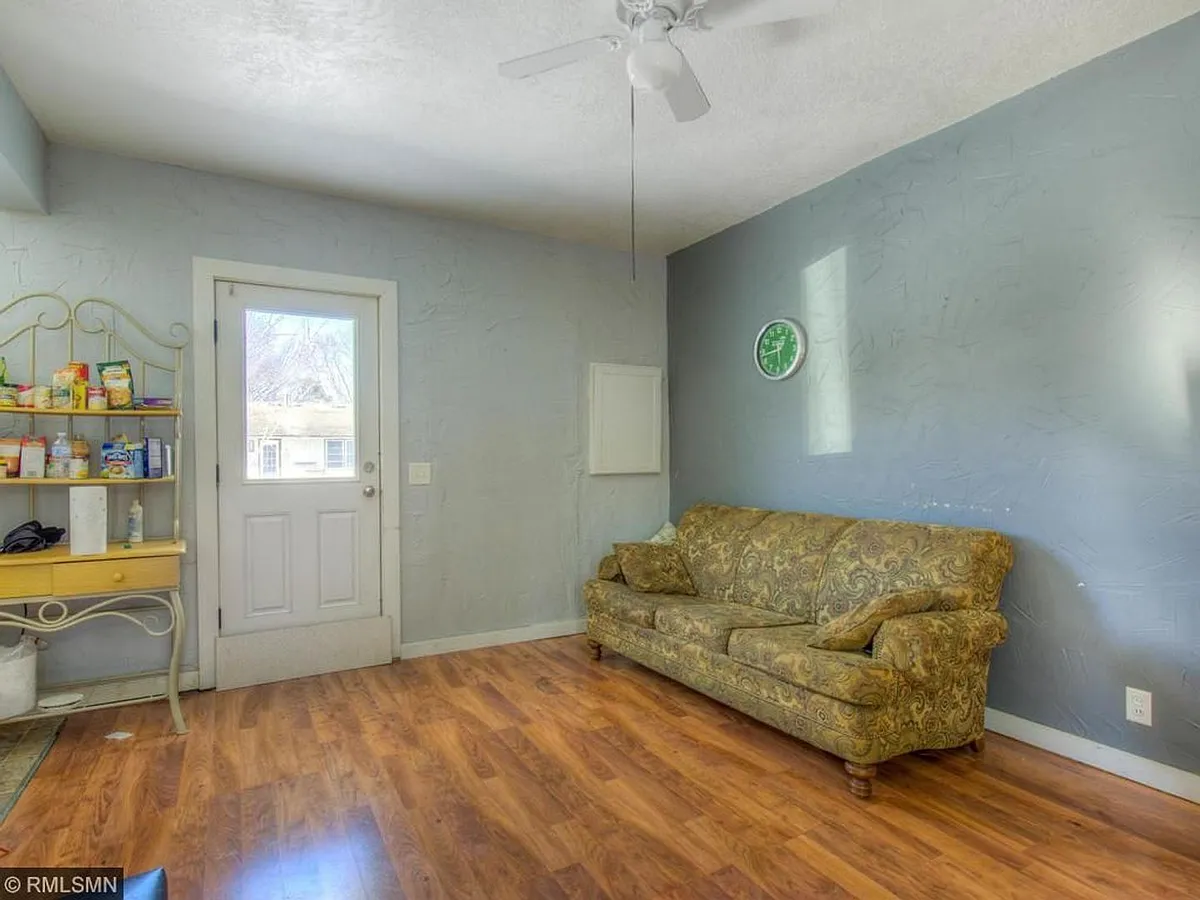Building Photo - 808 2nd St #1-3