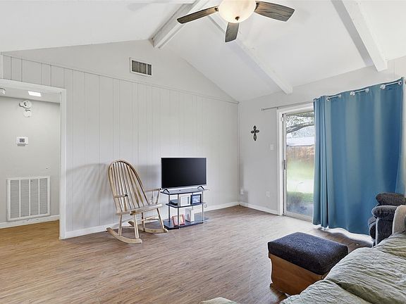 3rd image of 7222 Log Hollow Dr