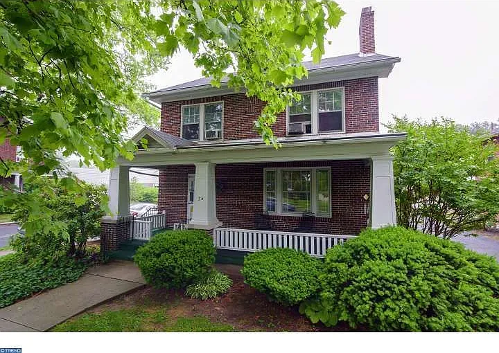 35 E Court Blvd #2