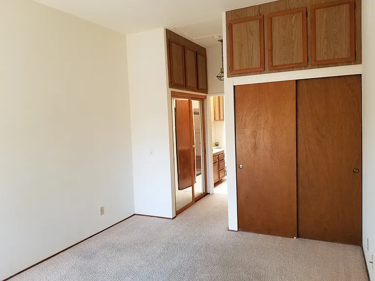 8328 Regents Rd #3J — Photo 7