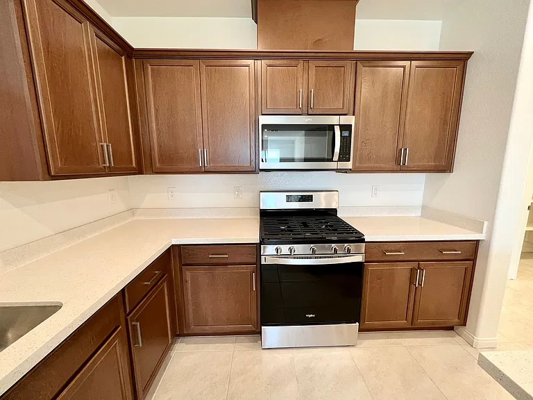 10937 Oregano Ave — Photo 9