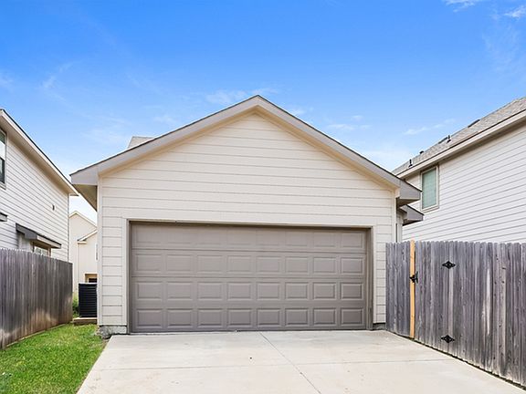 5th image of 5525 Eagle Point Dr