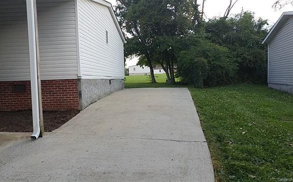 2nd image of 304 Little Meadows Ln