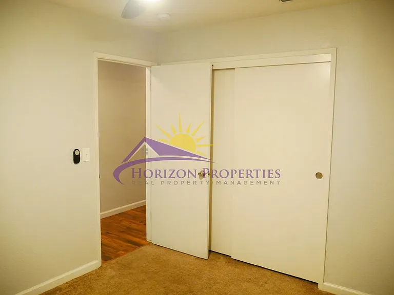 5329 Leavitt Way — Photo 18